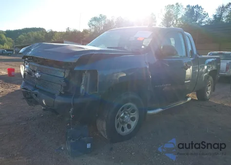 2010 Chevrolet Silverado 1500 Work Truck z USA, uszkodzony, nr VIN 1GCSKPE31AZ105321